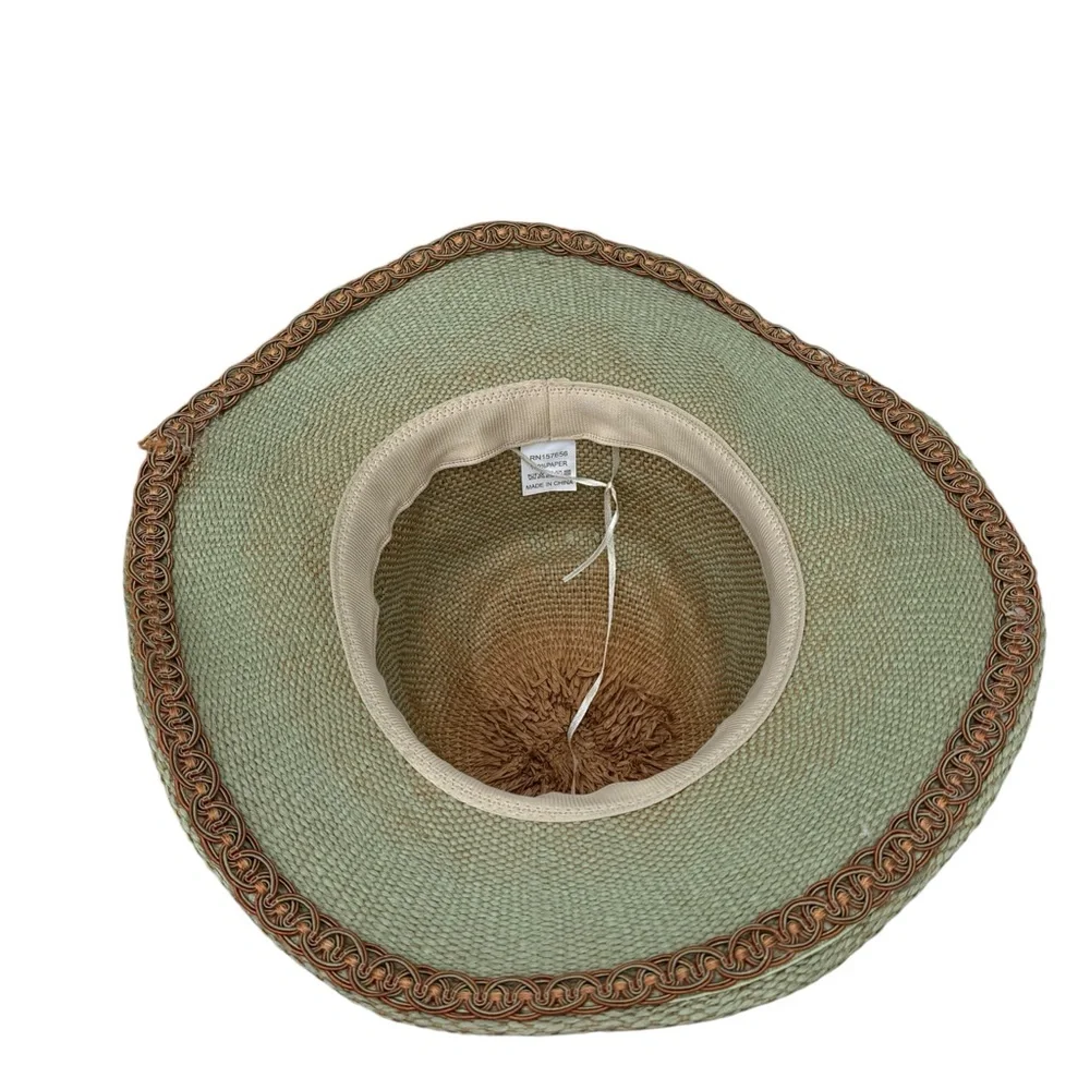 Stylish Feather-Embellished Hat - Picture 4 of 4